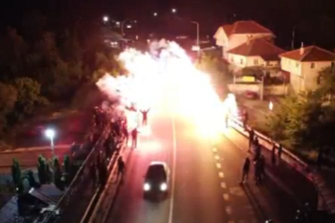 Delije, doček za igrače u Novom Pazaru Delije, doček za igrače u Novom Pazaru