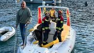Paraglajder upao u more u Istri, ronioci izvlače letelicu: "'Našli smo ga, dokopao se stena"