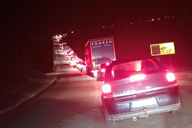 Saobraćajna nesreća u Ovčarsko - kablarskoj klisuri Saobraćajna nesreća u Ovčarsko - kablarskoj klisuri
