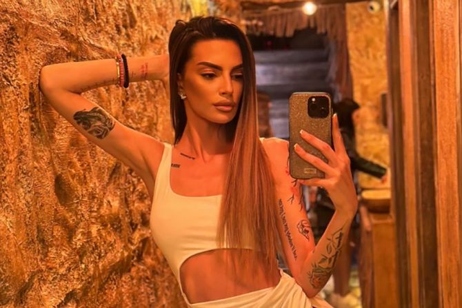 TARA SIMOV