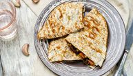 Batat, pasulj i hrskave tortilje: Kombinacija iz snova za brzi ručak ili večeru