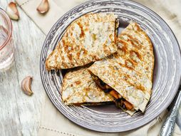 Zapečene tortilje sa pasuljem