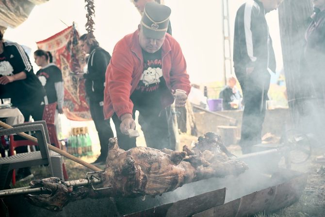 Jagnjijada u pirotskom selu Krupac Jagnjijada u pirotskom selu Krupac