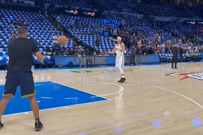 Eron Gordon Eron Gordon