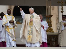 Vatikan, Papa Lav, Inaguracija