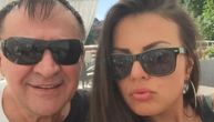 "Svaka joj čast što me trpi" O aferi pevača sa tri decenije mlađom pevačicom brujali su svi, ovo mu je supruga
