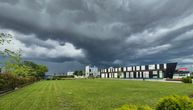 Nevreme tutnji ka Beogradu, već se namračilo: Otkrivamo kada jaki pljuskovi sa grmljavinom stižu do prestonice