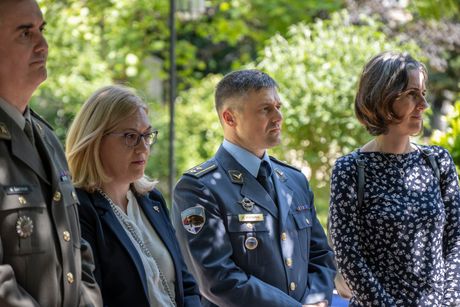 Dodela odlikovanja u Ambasadi SAD Dodela odlikovanja u Ambasadi SAD
