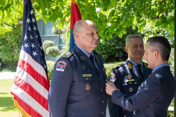 Dodela odlikovanja u Ambasadi SAD Dodela odlikovanja u Ambasadi SAD
