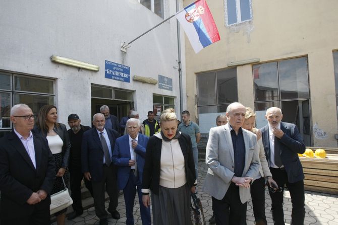 Milan Krkobabić poseta opština Golubac selo Braničevo Milan Krkobabić poseta opština Golubac selo Braničevo