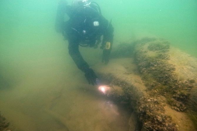 Tegljač, jezero Mičigen Tegljač, jezero Mičigen