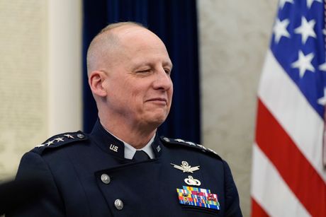 General Majkl Getlajn General Majkl Getlajn