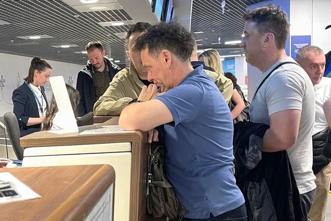 Dženan Lončarević Dženan Lončarević
