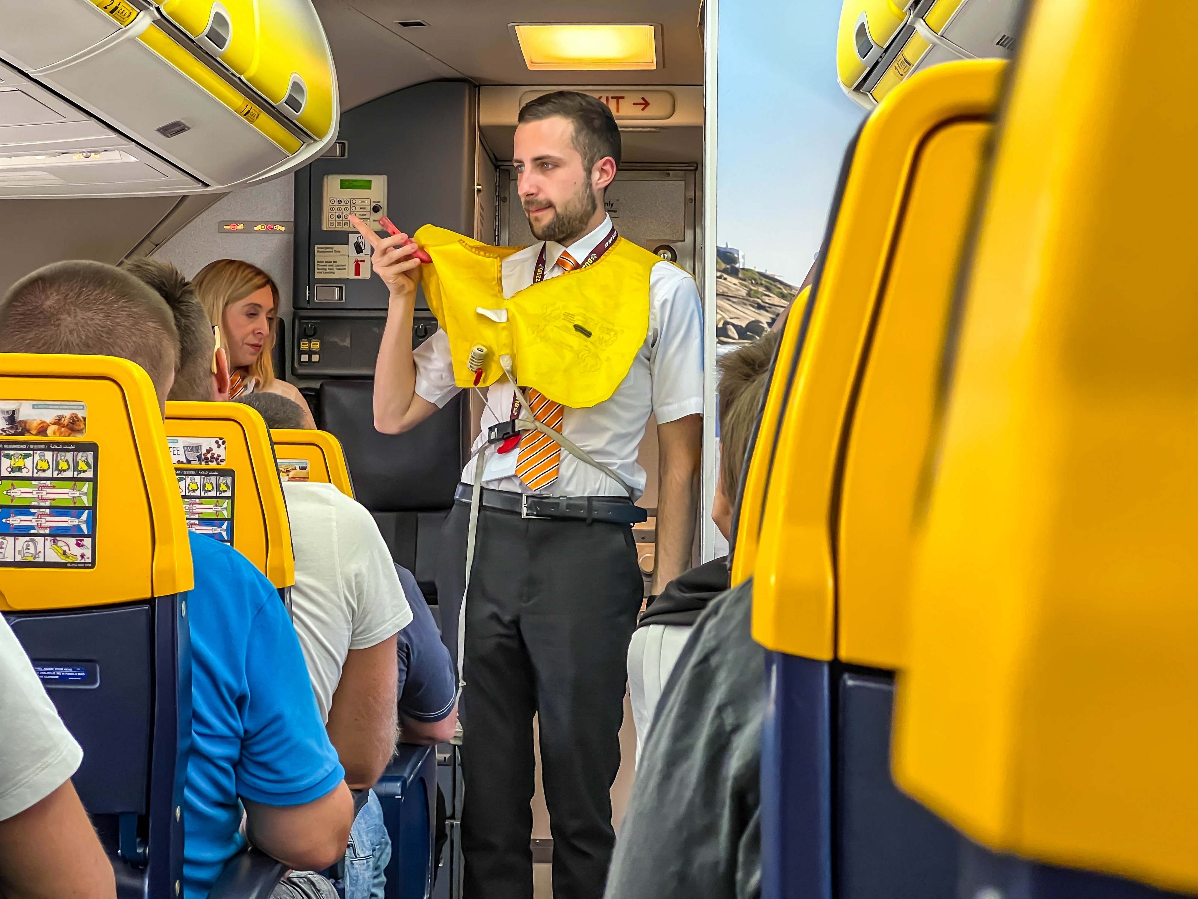 Ryanair ubrzava sve, čak i bezbednosnu demonstraciju: Posade tvrde da je novi tempo prebrz