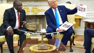 Tramp prikazao Ramafosi video-snimke ''genocida'' nad belcima u Južnoj Africi