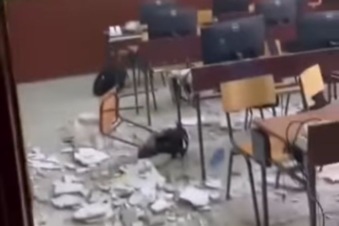 Pao plafon, gimnazija Bečej