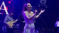 "Vazduh ovde je poseban" Ceca se obratila Užičanima, pa spomenula Nemanju Vidića: "Kralj!"