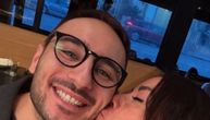 "Devojka iz dobre kuće..." Ovo je žena srpskog glumca filmova za odrasle, pruža mu veliku podršku nakon posla