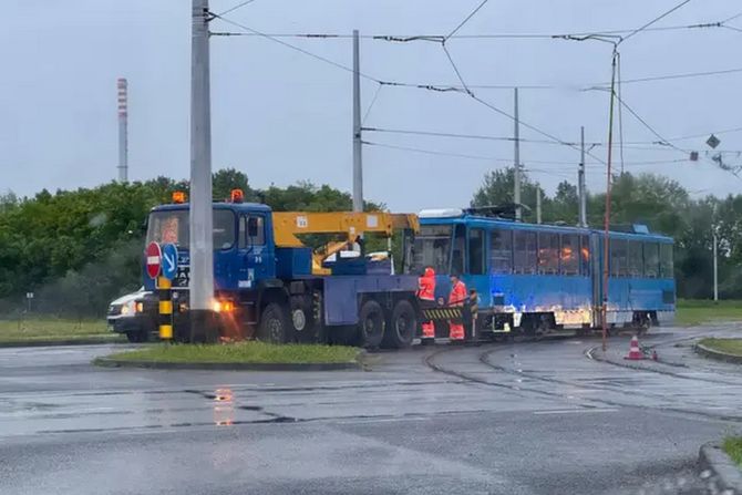 Sudar Zagreb tramvaj