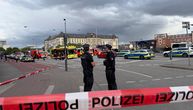 Detalji stravičnog napada u Nemačkoj: Žena nasumično ubadala nožem ljude na železničkoj stanici