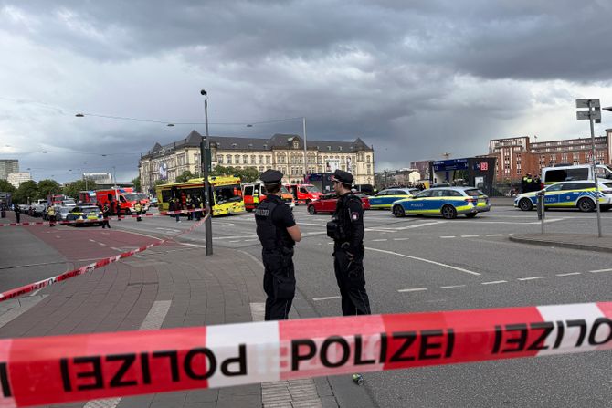 Napad nožem na železničkoj stanici u Hamburgu Napad nožem na železničkoj stanici u Hamburgu