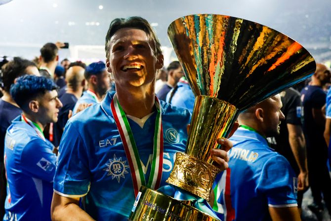 Skot Mektomini - FK Napoli Skot Mektomini - FK Napoli