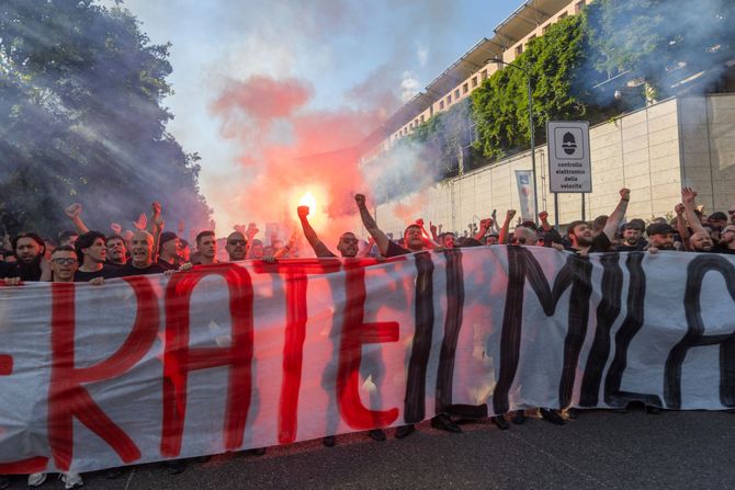 Protest navijača Milana Protest navijača Milana