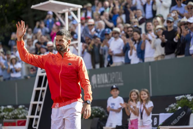 Novak Đoković ATP Ženeva - 100. trofej Novak Đoković ATP Ženeva - 100. trofej