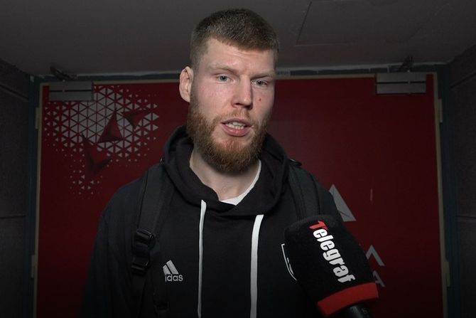 Davis Bertans Davis Bertans