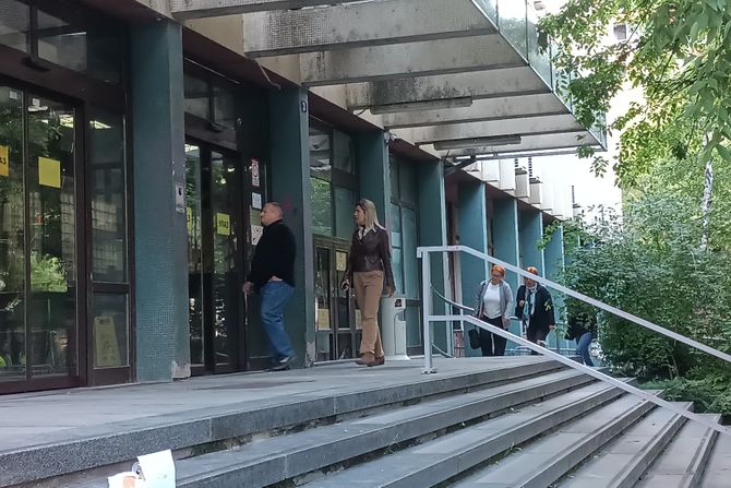 Blokada suda, Novi Sad