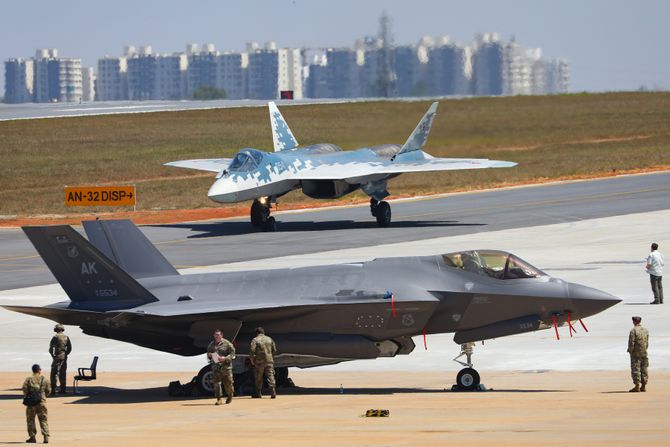 Su-57, F-35