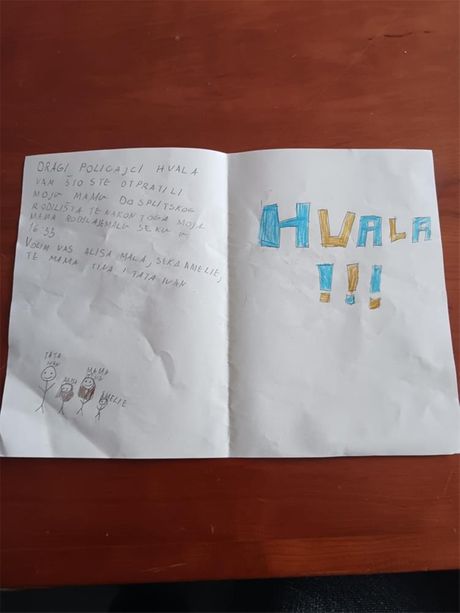 Mala Alisa zahvalila policiji u Hrvatskoj što su pomogli njenoj mami da stigne u bolnicu Mala Alisa zahvalila policiji u Hrvatskoj što su pomogli njenoj mami da stigne u bolnicu