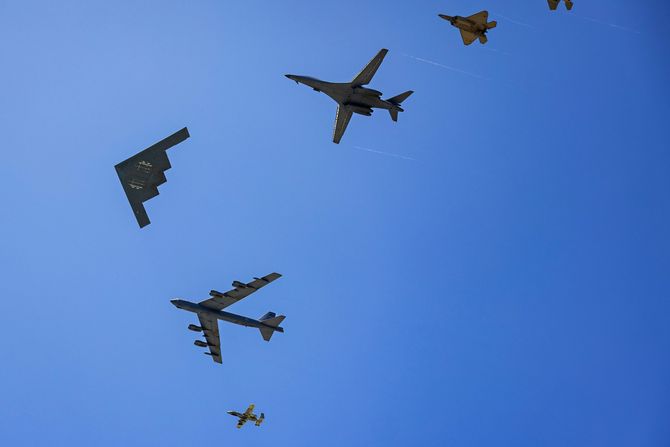 Freedom Formation B-2 B-1B B-52 USAF Freedom Formation B-2 B-1B B-52 USAF