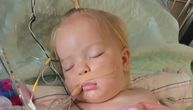 Beba se igrala u dvorištu kad je mama odjednom čula vrisak i dotrčala do nje: Pored je bila zmija