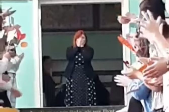 Ispraćaj iz škole Ispraćaj iz škole