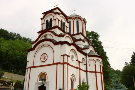 Manastir Tumane