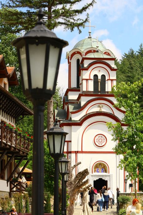 Manastir Tumane