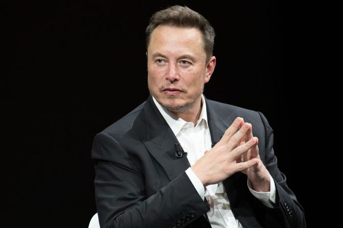 Ilon Mask Elon Musk Ilon Mask Elon Musk