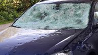 Sačuvajte auto od uništenja kad pada grad! Ako ste mislili da je ovde siguran - GREŠKA. Evo šta sve možete