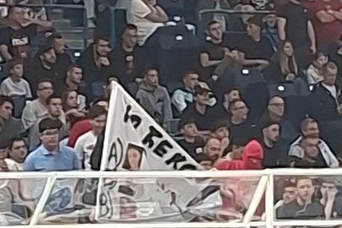 Transparent, Zvezda - Budućnost