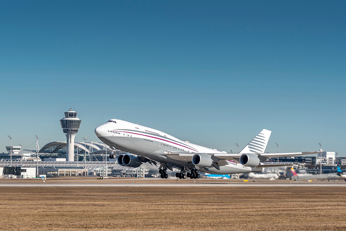 Katarski Boeing 747 za Trampa na test letovima: Privremeni Air Force One stiže ovog leta