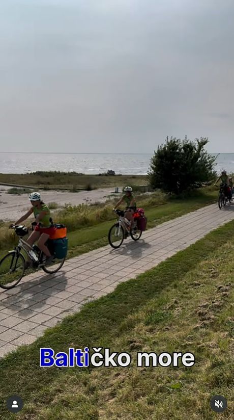 putovanje je trajalo 55 dana biciklom putovanje je trajalo 55 dana biciklom