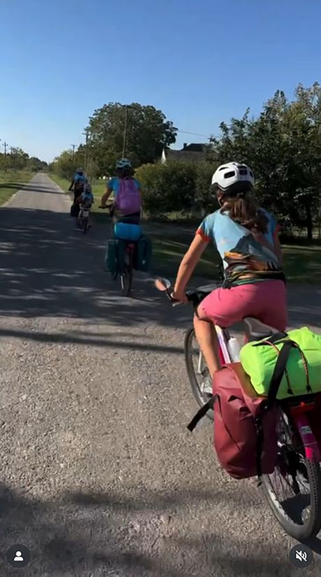 putovanje je trajalo 55 dana biciklom putovanje je trajalo 55 dana biciklom