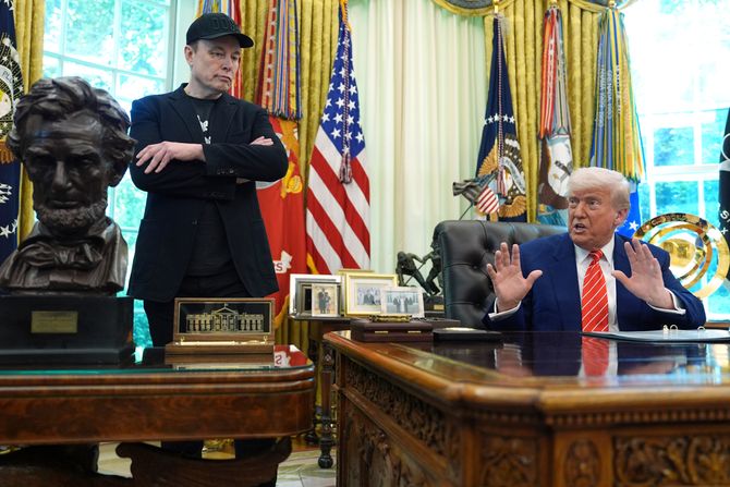 Ilon Mask i Donald Tramp
