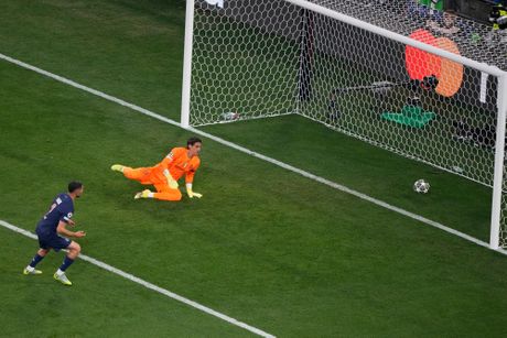 FK PSŽ - FK Inter Liga šampiona FK PSŽ - FK Inter Liga šampiona