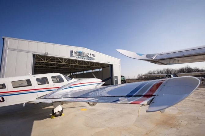 MIND Aviation, Kragujevac, avioni, aerodrom