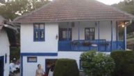 Zbog penzije voditelja sa RTS službenici se šokirali: Sad renovirao trošnu kuću i kupio stan od 200.000€