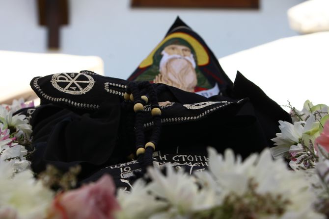Manastir Tumane, liturgija, mosti svetog zosima