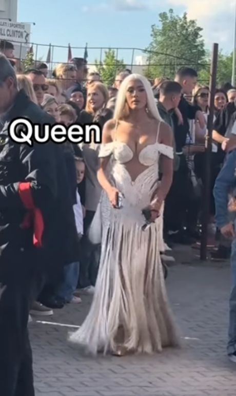 Haljina sa mature u Prištini Haljina sa mature u Prištini