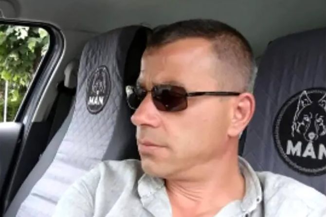 Robert Wolf, Robert Lupo Robert Wolf, Robert Lupo